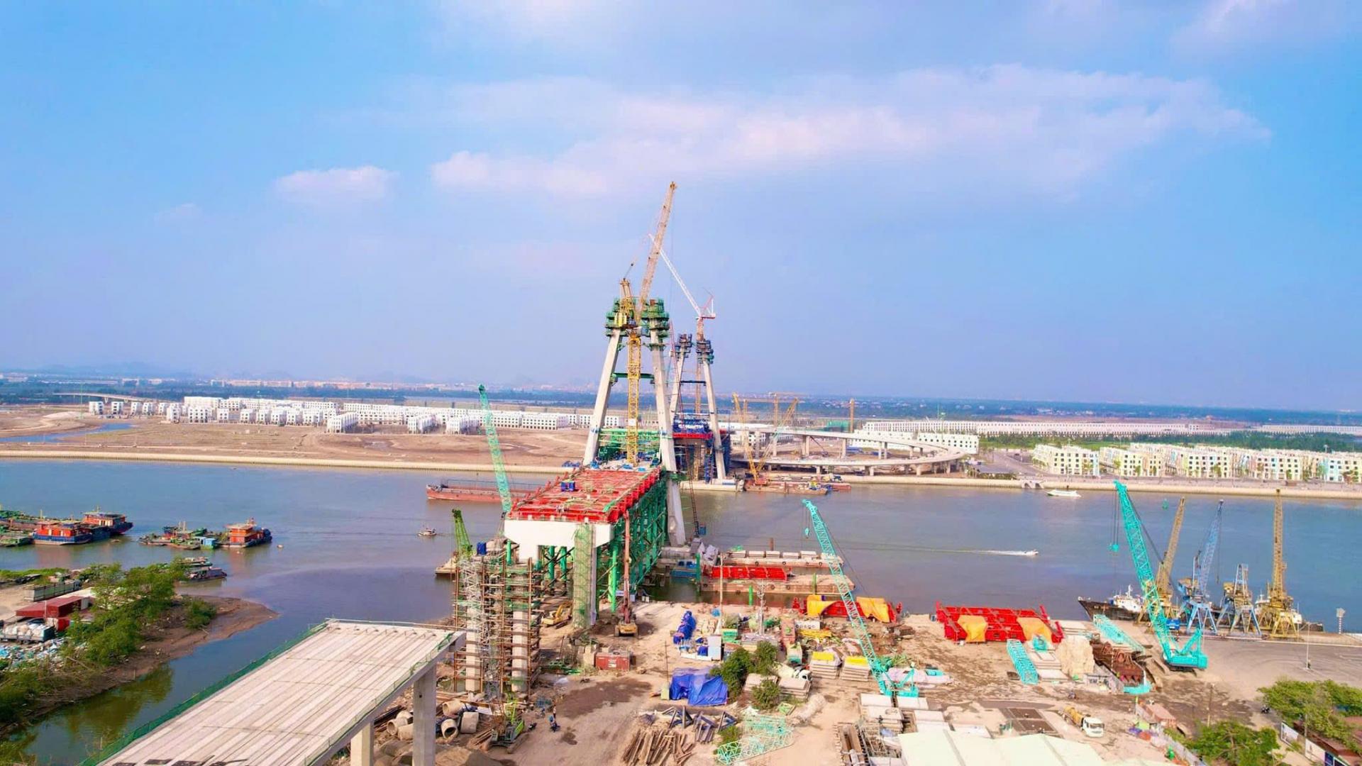 cầu Hoàng Gia VRI